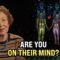 7 Weird Signs Someone Is Thinking About You